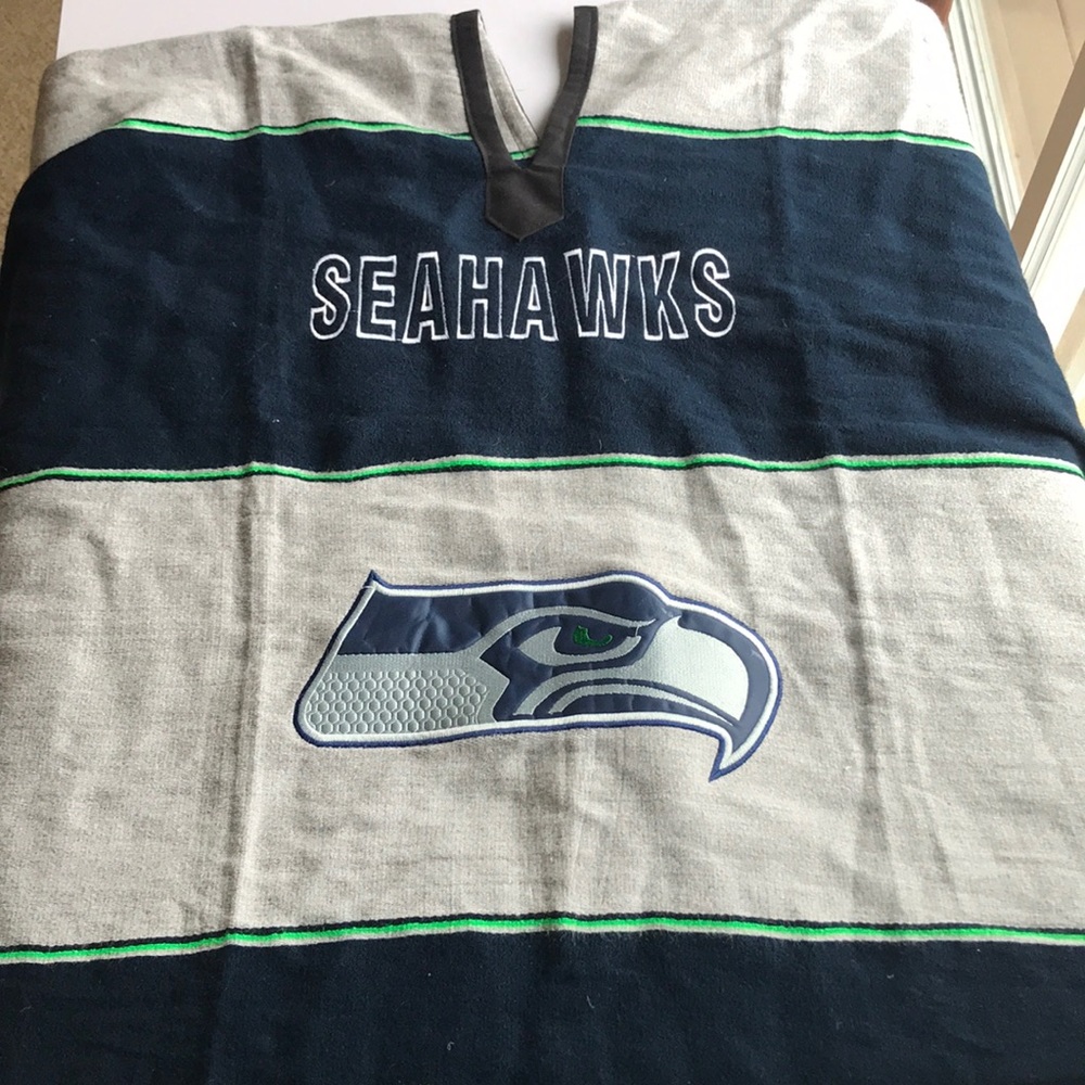 Seahawks poncho Handmade in Mexico